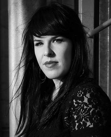 Alexis Martin Woodall Headshot