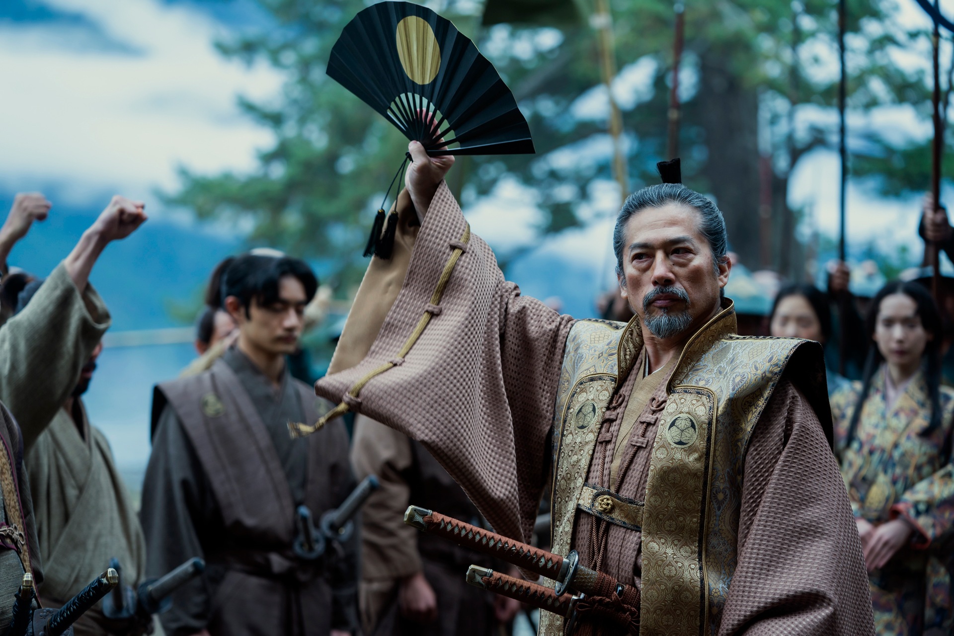 Lord Toranaga rally’s Yabushige’s army with his emblemed fan in FX's Shogun